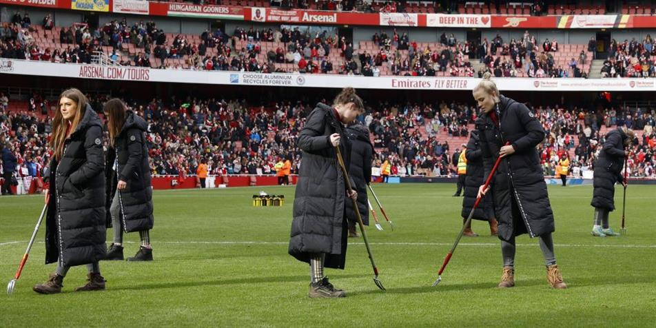 All-female grounds team at Emirates Stadium